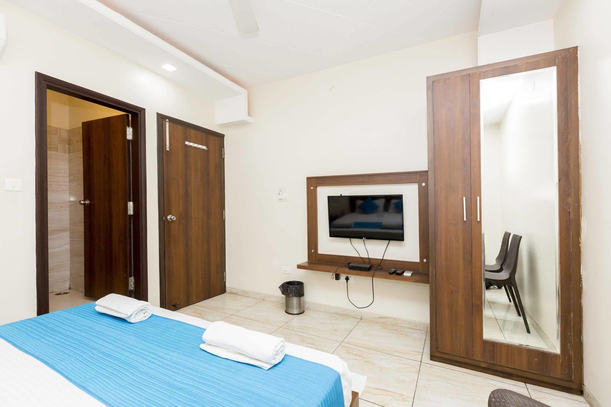 Hotel Sunday Inn Jaipur Exteriör bild