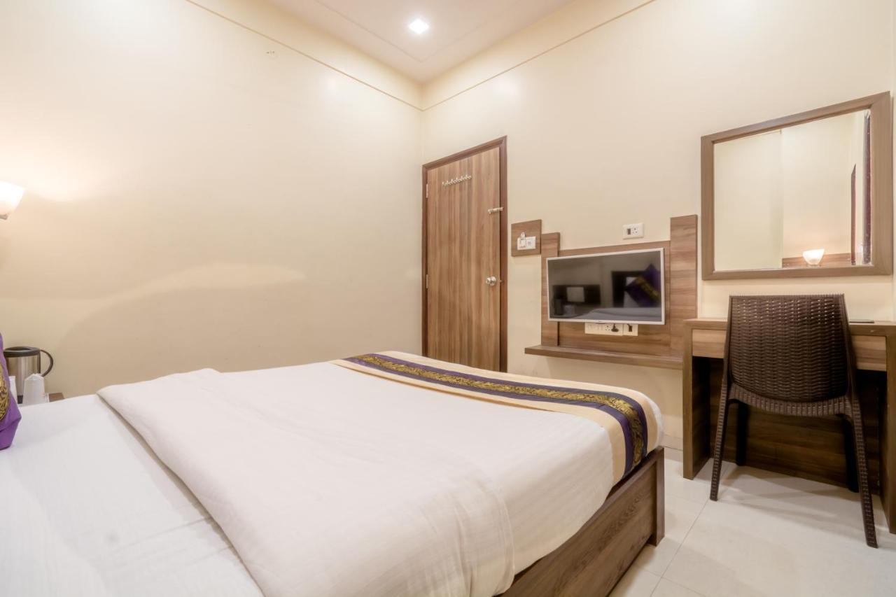 Hotel Sunday Inn Jaipur Exteriör bild