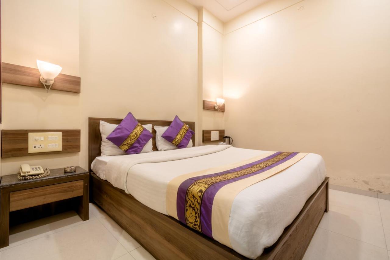 Hotel Sunday Inn Jaipur Exteriör bild