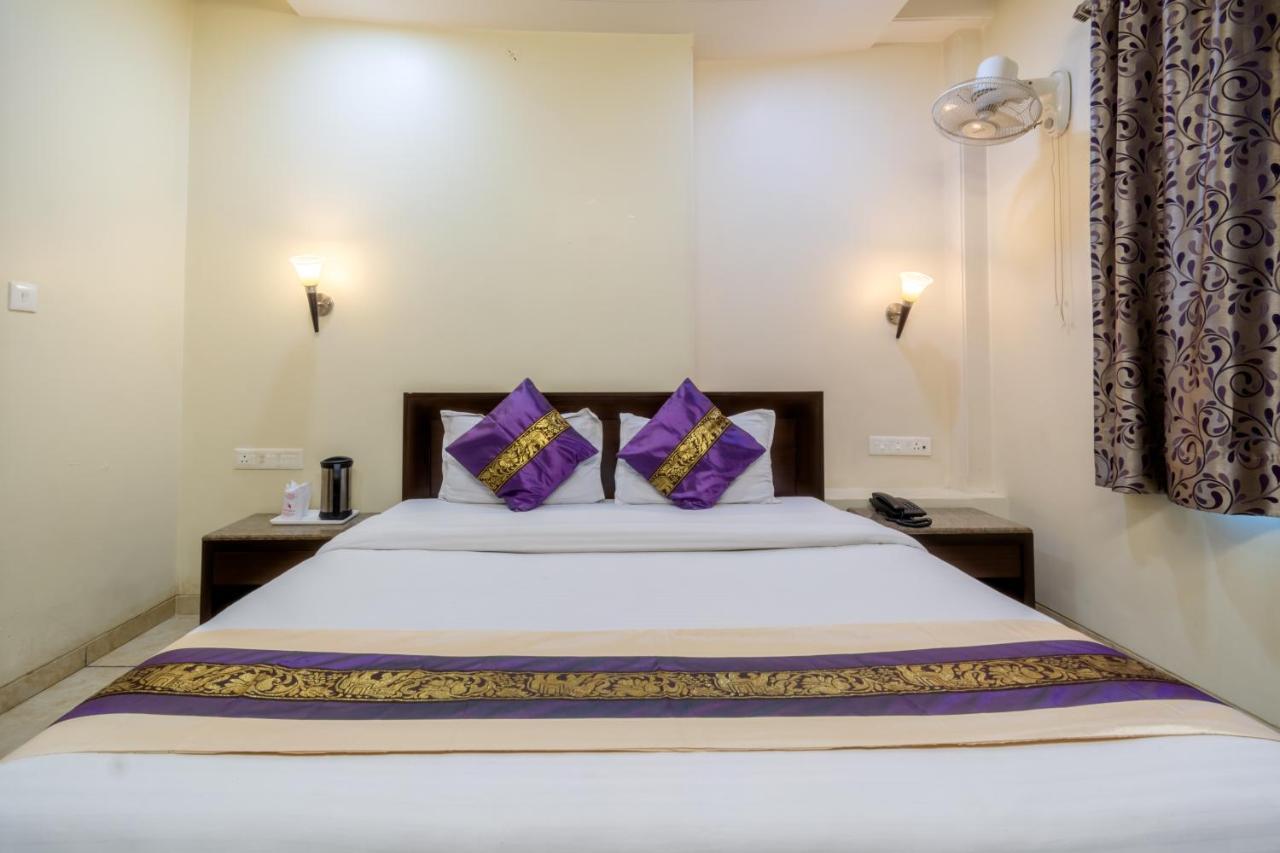 Hotel Sunday Inn Jaipur Exteriör bild